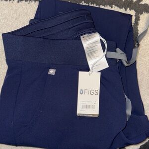 Figs Navy Blue Scrub Pants Women’s M tall. NWT
